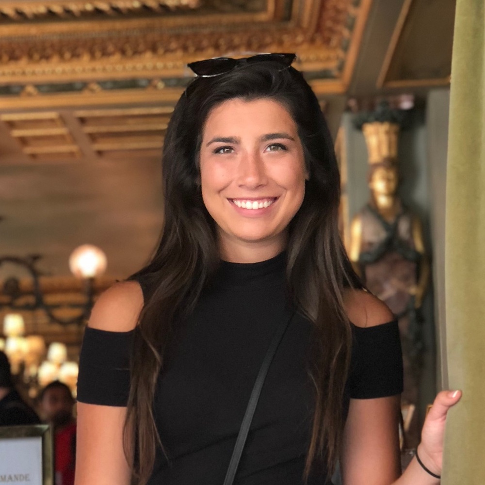 Meet your Posher, Olivia